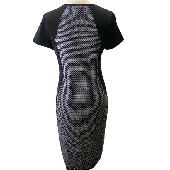Ann Taylor Short Sleeve Midi Dress Sz Medium Bodycon Fitted Black / White / Navy - Picture 3 of 10